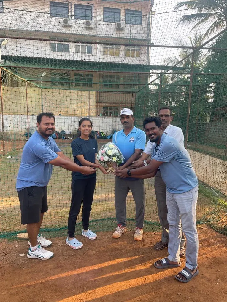 पी आय ओ सी Cricket academy photo
