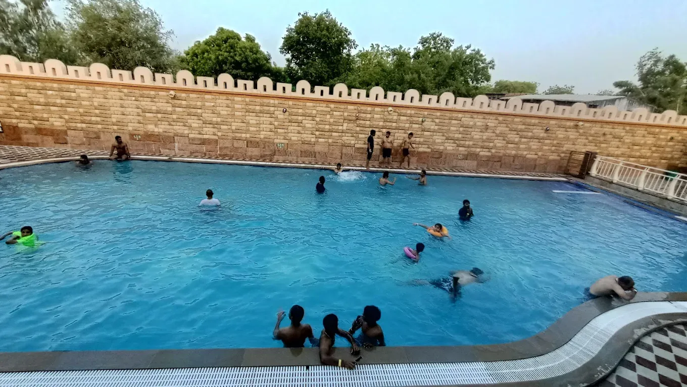 Dolphin Pools Swimming academy photo