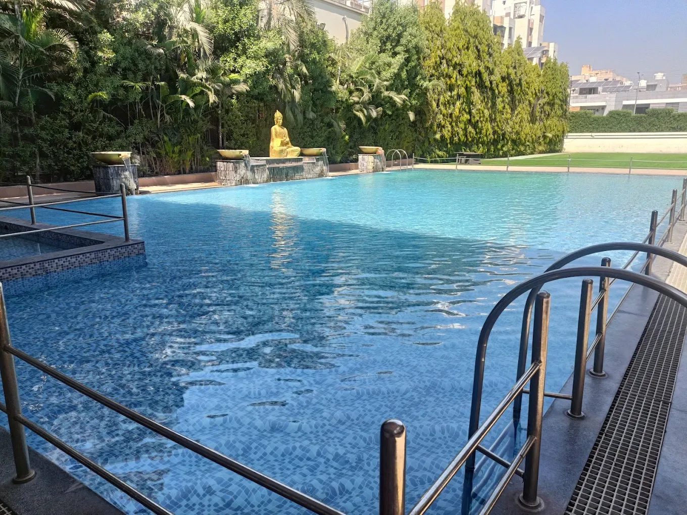Waves Club Swimming academy photo
